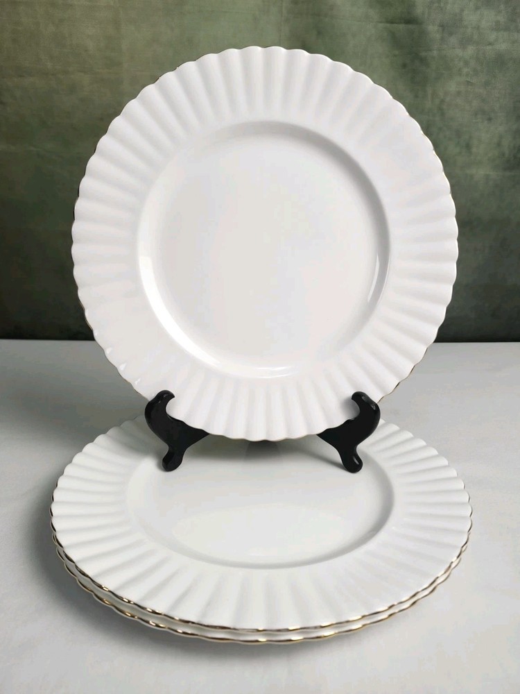 Royal Albert Val D’Or Dinner Plates Set of 3 10.5” Bone China England Gold Trim