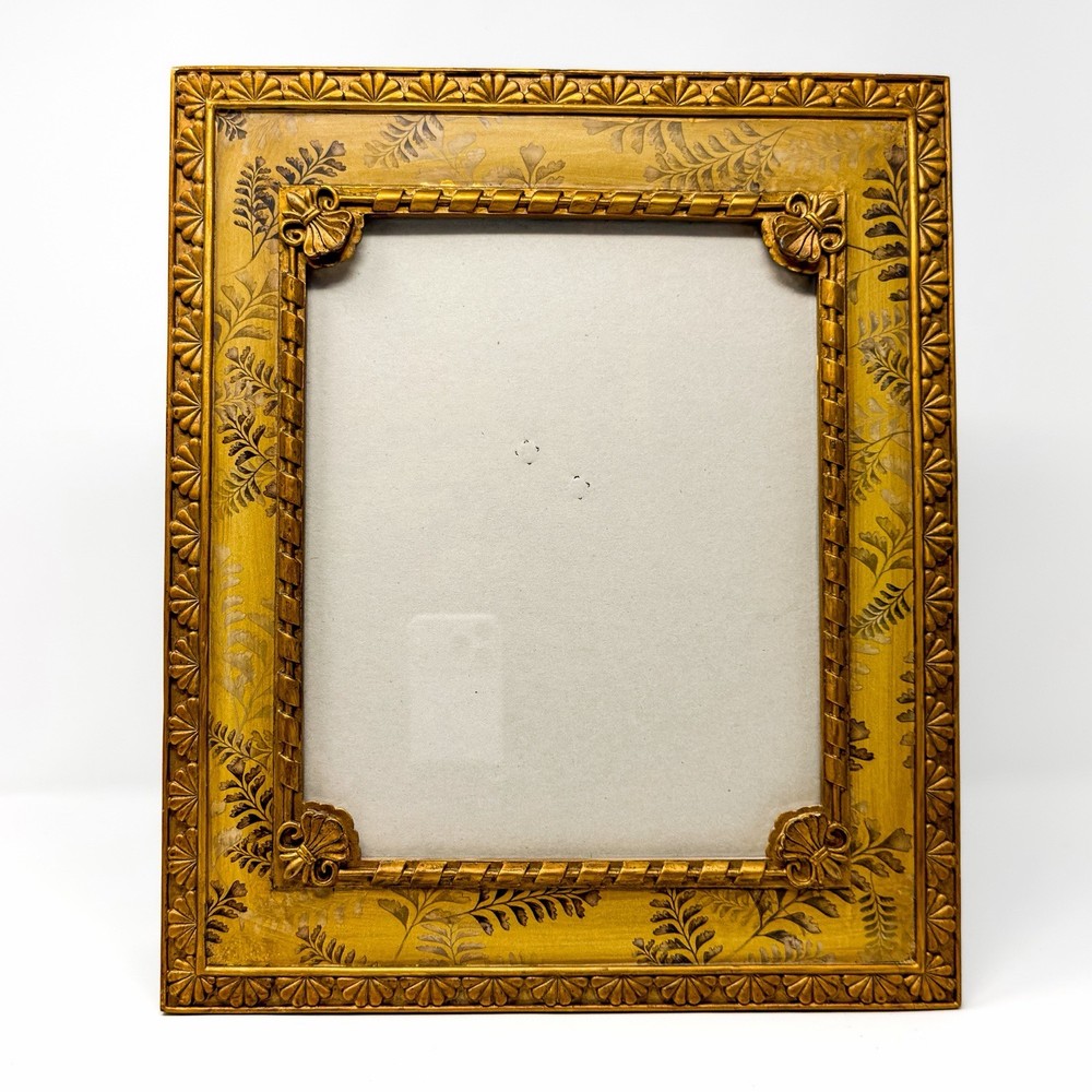 Vintage Gold Gilt 8x10 Frame Heavy Ornate Shell Hollywood Regency