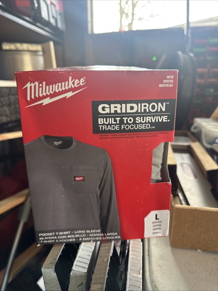 Milwaukee Men's Large Gray GRIDIRON Cotton/Polyester Long-Sleeve Pocket T-Shirt