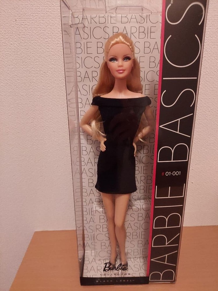 Barbie basic black #ed4731
