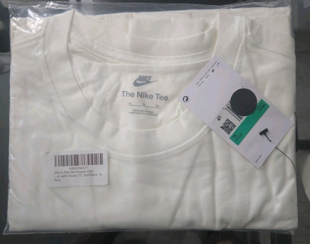 Nike The Nike Tee Mens XL White T Shirt New With Tags NWT Classic Futura Logo...