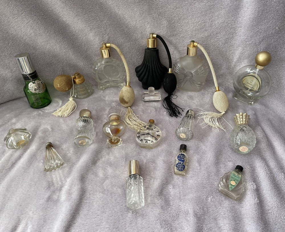 17 old vintage perfume bottles (4 atomizers)