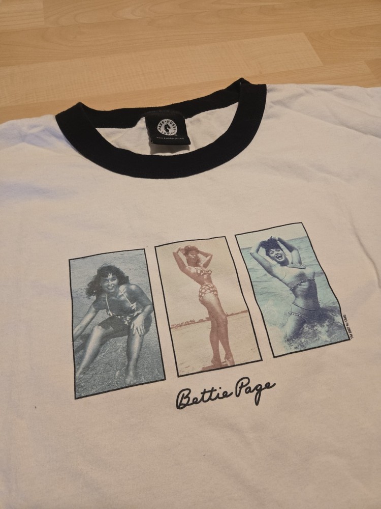 Vintage Bettie Page Shirt Mens Large Ringer Pinup Graphic Dark Horse Comics