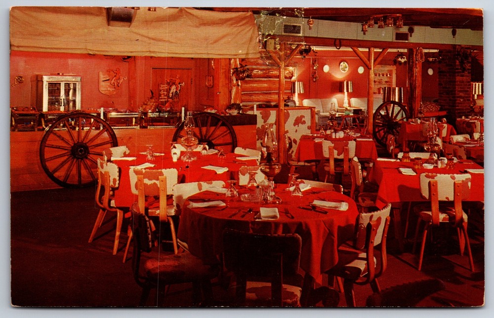 Indianapolis IN~Interior Dining Rm & Wagon Wheels~The Chuck Wagon~Vintage PC