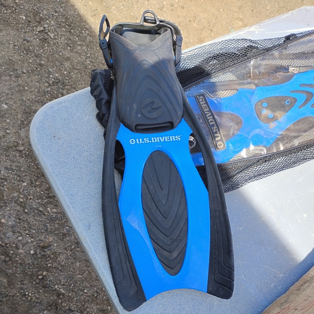 US Divers Scuba Diving Snorkeling Flippers Fins Large 10-13 (43-47)