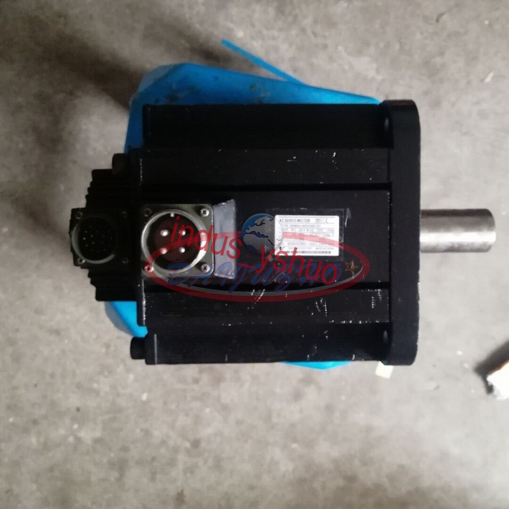 ONE USED YASKAWA AC SERVO MOTOR SGMGH-44DCA6F-OY