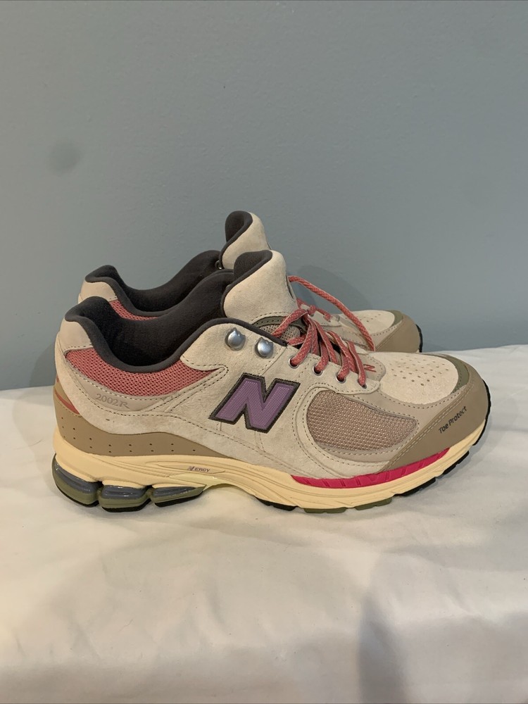 New Balance 2002R Hiking Pack Beige Sneakers Retro M2002RWL Mens Size 10