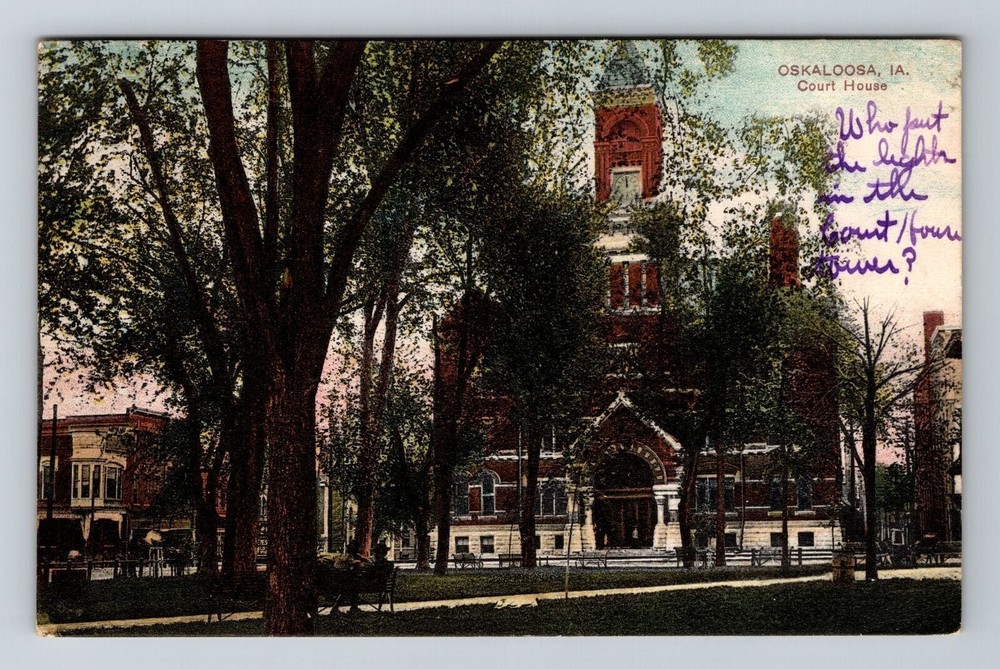 Oskaloosa IA-Iowa, Court House, Clock Tower, Trees, Vintage Postcard