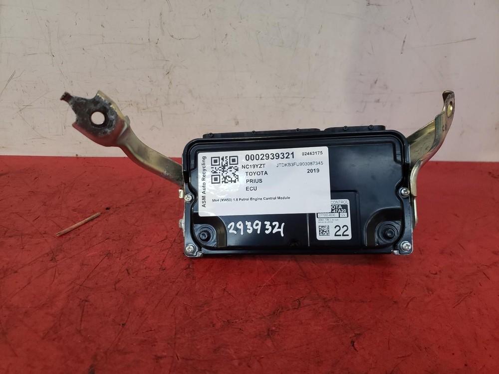 2019 TOYOTA PRIUS 1.8L PETROL 2ZR-FXE ECU 2170004590