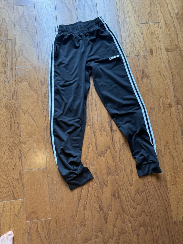 Adidas DP2382 Women's 3-Stripes Essentials Pant Size Medium - Black