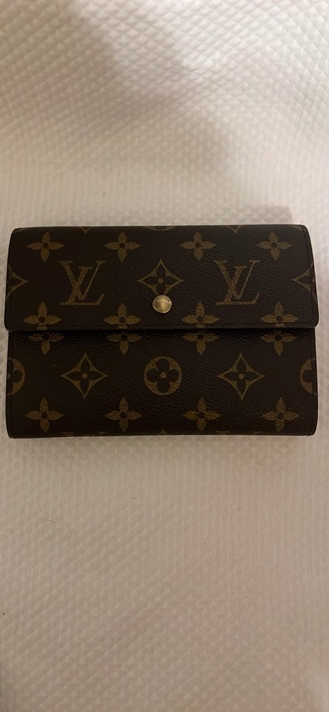 Louis Vuitton Leather Trifold Wallet