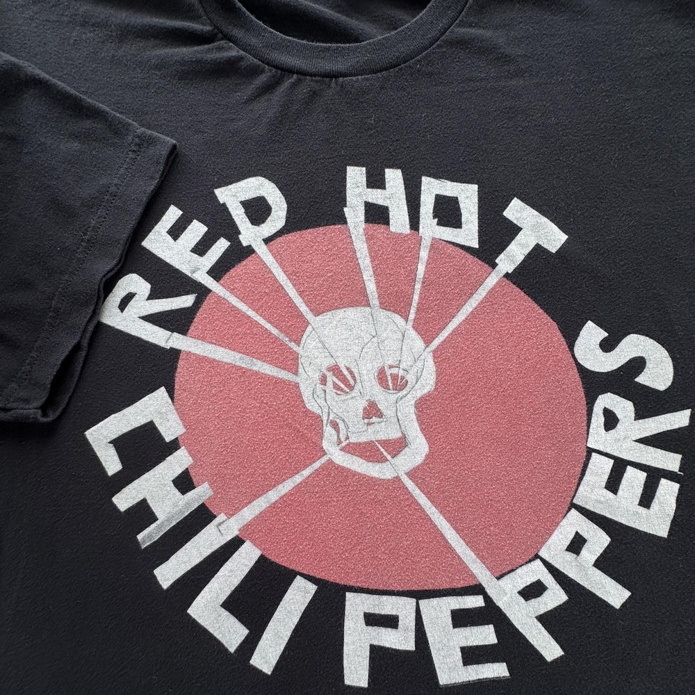 Tultex Shirt Mens L Black Red Hot Chili Peppers Graphic Crewneck Short Sleeve