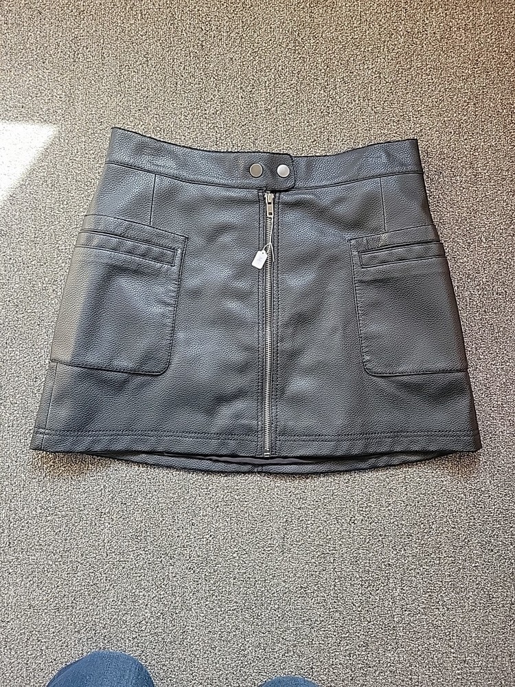 Free People Womens Minimalist Faux Leather Mini Skirt Size 8 Edgy Utility Black