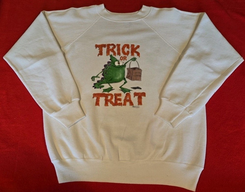 VTG 90s Halloween Sweatshirt Sz L Trick or Treat Skeleton Pumpkin Ghost House