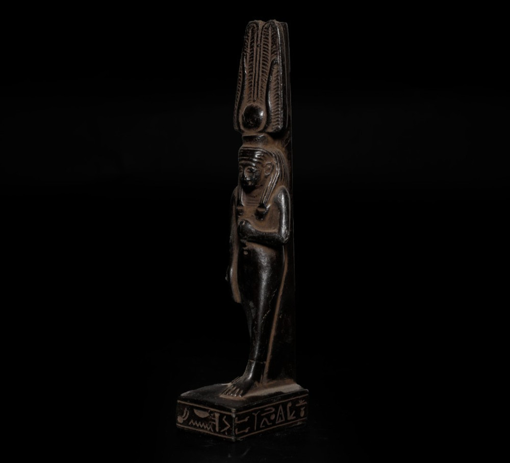 Ancient Egyptian Isis Statue Antique Black Basalt Goddess Artifact Figure BC
