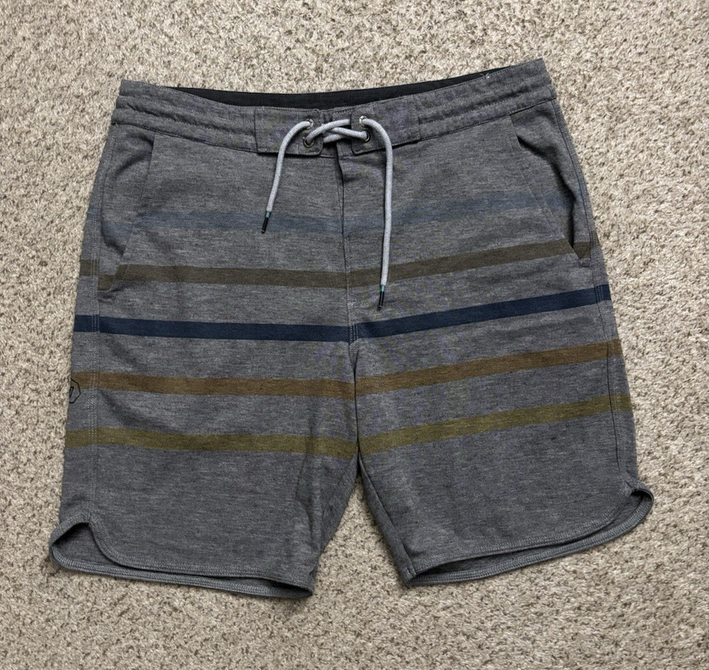 Vissla Shorts Mens Size Medium Gray Sofa Surfer Locker Eco Shorts Casual Gym