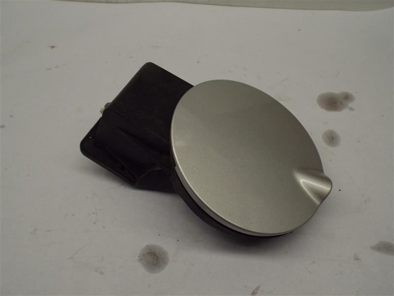 TOWN COUN 2006 Fuel Filler Door 199341