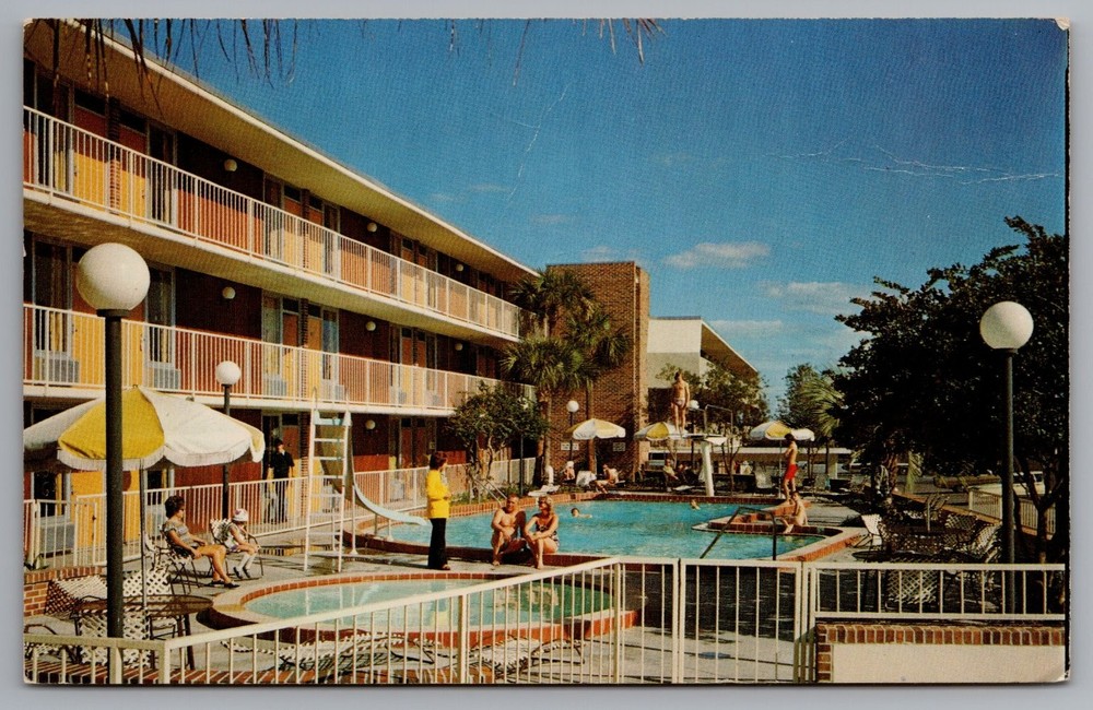 Davis Bros. Motor Lodge Forsyth GA Vintage Poolside Postcard