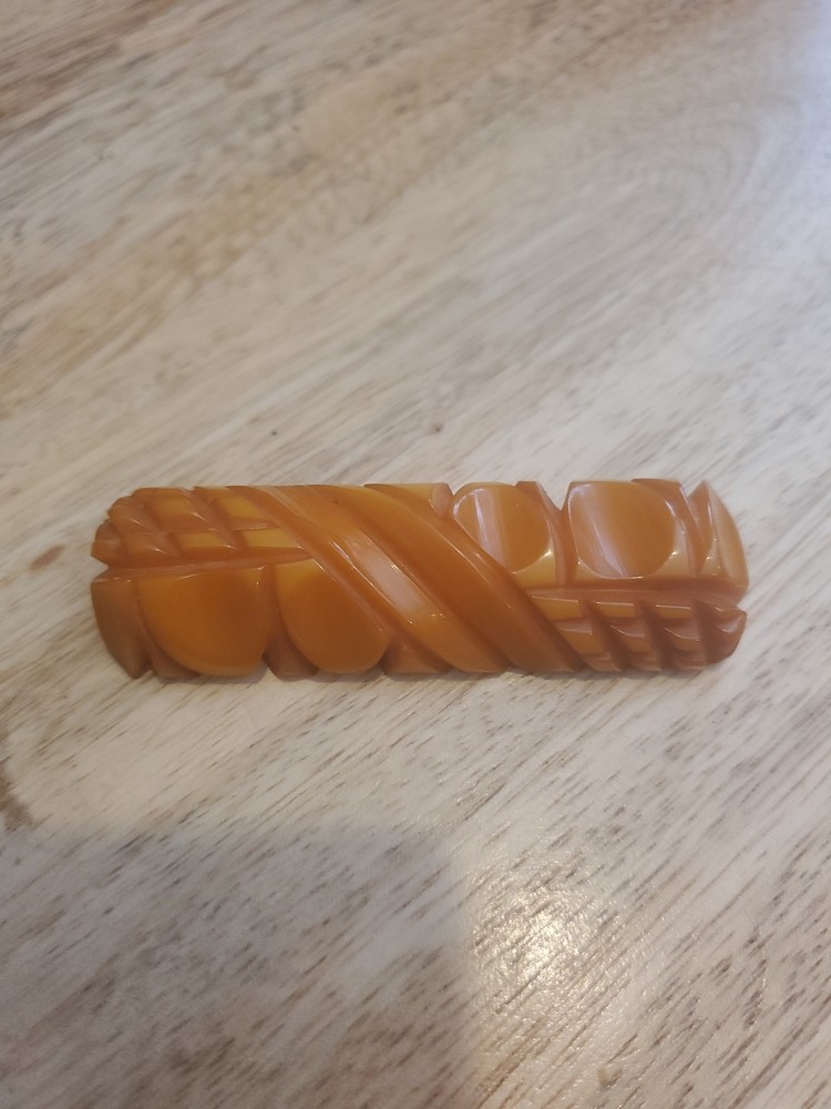 Vintage Carved Butterscotch Bakelite Bar Patterned Brooch Pin