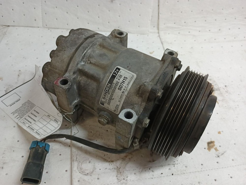 SD7H15-4120 Sanden AC Compressor Pump With Clutch  (12274951