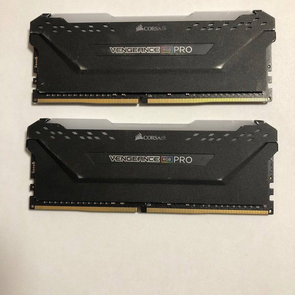 Corsair Vengeance RGB Pro 32GB (2x16) DDR4-3200 CL16 | Tested, cosmetic issue