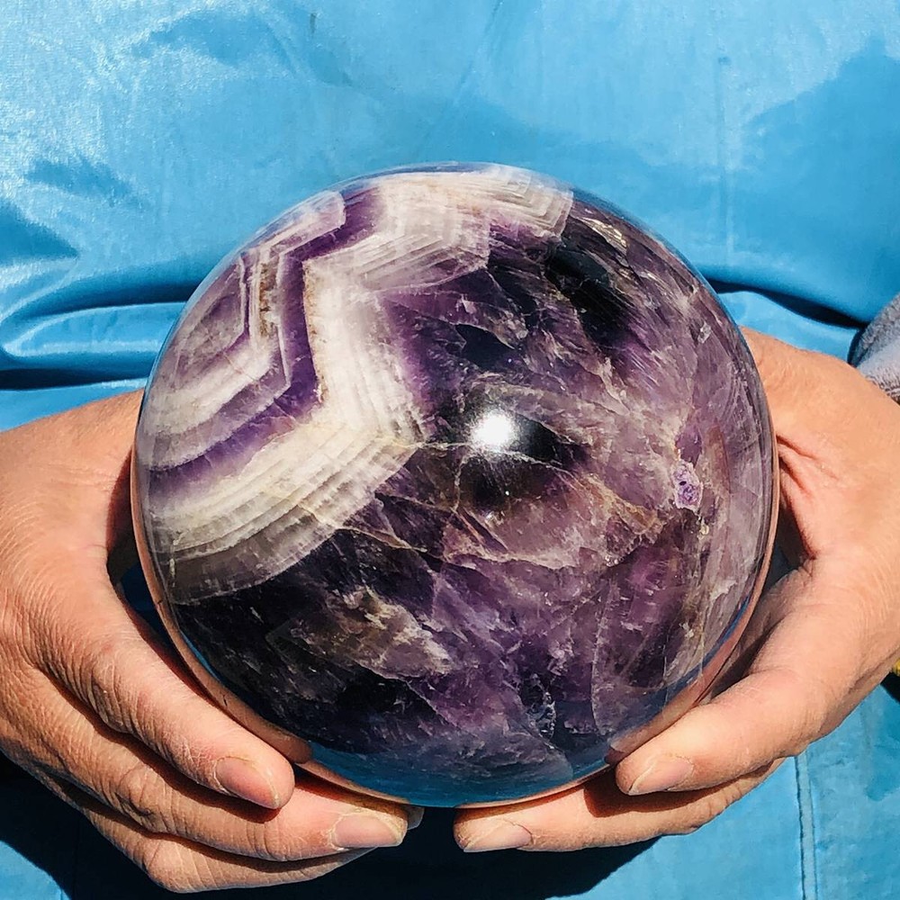 Natural Dream Amethyst Quartz Crystal Sphere Ball for Healing 2330G 3267