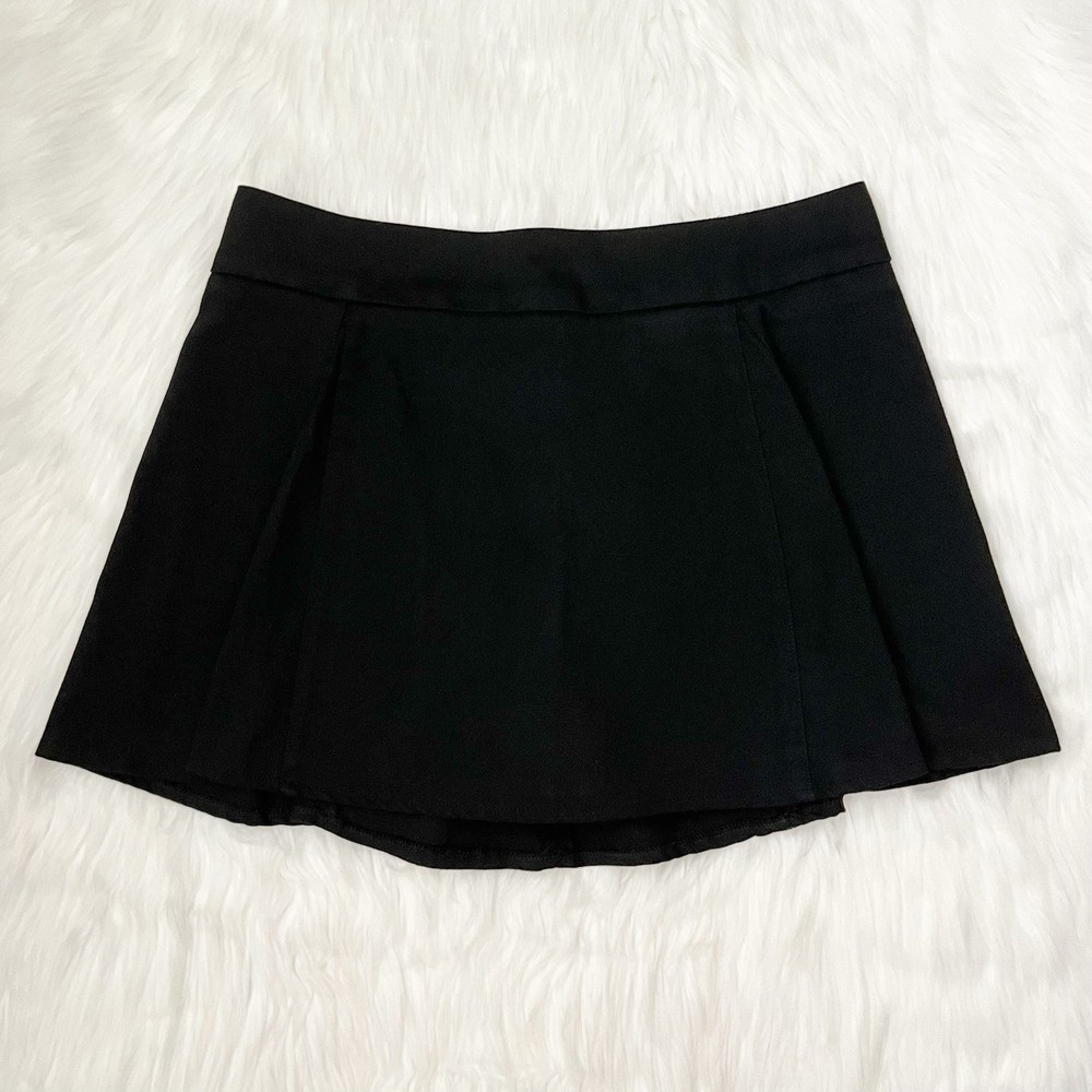 John Galt Brandy Melville Black Mini Skirt With Build In Shorts Women’s One Size