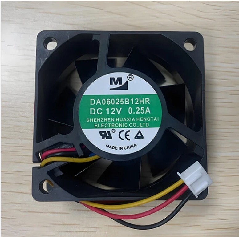 1PCS New M DA06025B12HR Cooling Fan 6025 DC12V 0.25A 6CM 3Pin Free shipping