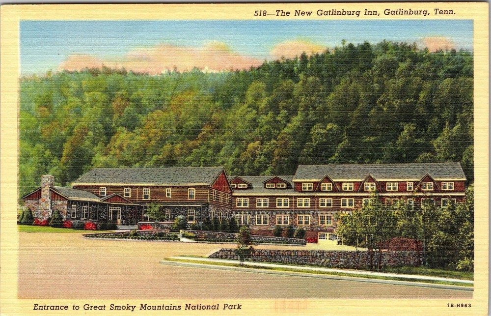 Gatlinburg TN-Tennessee, The New Gatlinburg Inn, Vintage Postcard