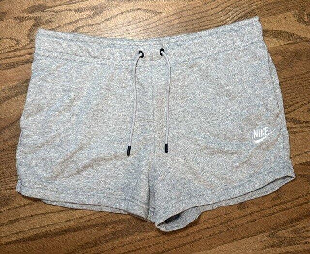 Nike Woman's Gray Club Fleece French Terry Sweat Shorts Pockets Medium