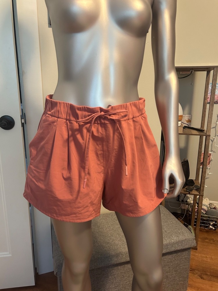 pink lululemon shorts drawstring size 8 good condition