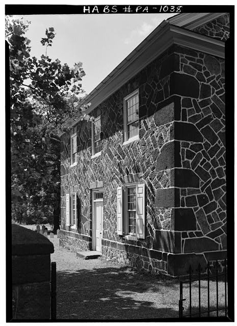 Photo:Stone House 1900s Historic American Building Shingle Facade Exterior