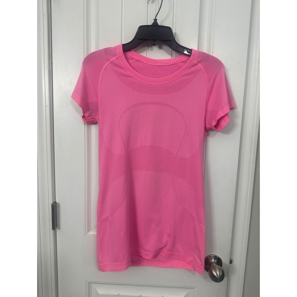 Lululemon Swiftly Tech Short Sleeve Pink Athletic Running Shirt Womens 8