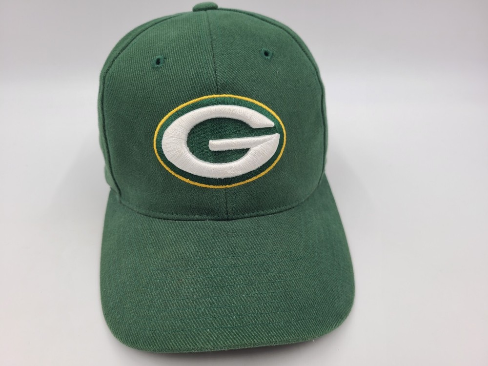 Vintage Green Bay Packers Reebok Adjustable NFL Hat for Men and Women in Green