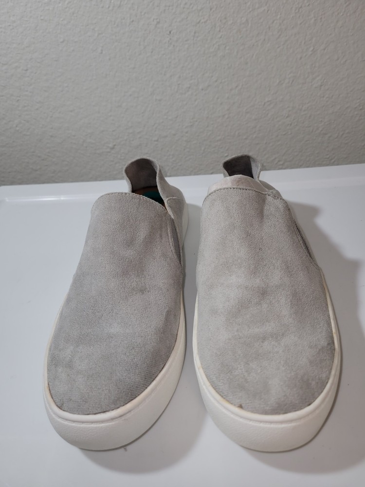 Steve Madden Fayna 8 M leather upper slip-on  sneaker flat gray. Pre-Owned