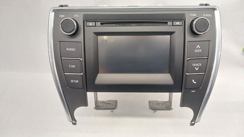 2016-2017 Toyota Camry AM FM CD Player Radio with Display 100614 OEM