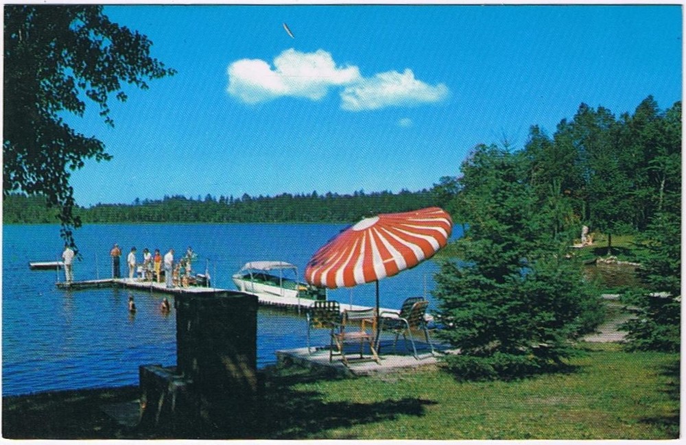 Postcard Beach Scene Vacationaire Resort Island Lake Park Rapids Minnesota 1958
