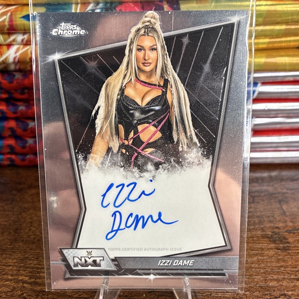 Topps 2026 Topps Chrome WWE NXT Izzi Dame NXT Autographs Auto On Card Auto