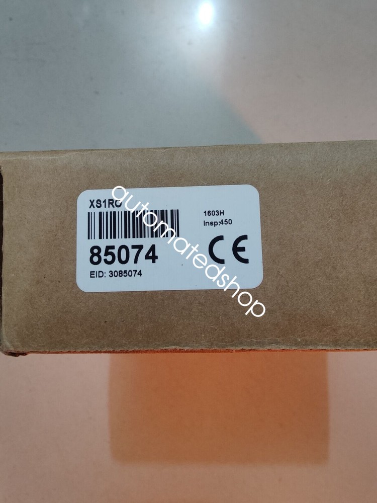 1PCS NEW XS1RO BANNER safety relay Shipping DHL or FedEX