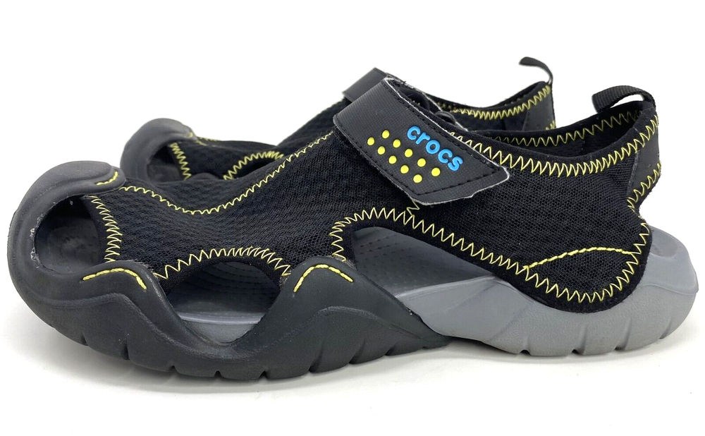 Crocs Swiftwater Wave Sandals / Men's size 9 / Mesh Water Shoes / 15041