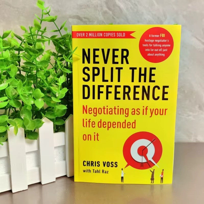 Never Split the Difference By Chris Voss Brand New Paperback - Free Shipping USA