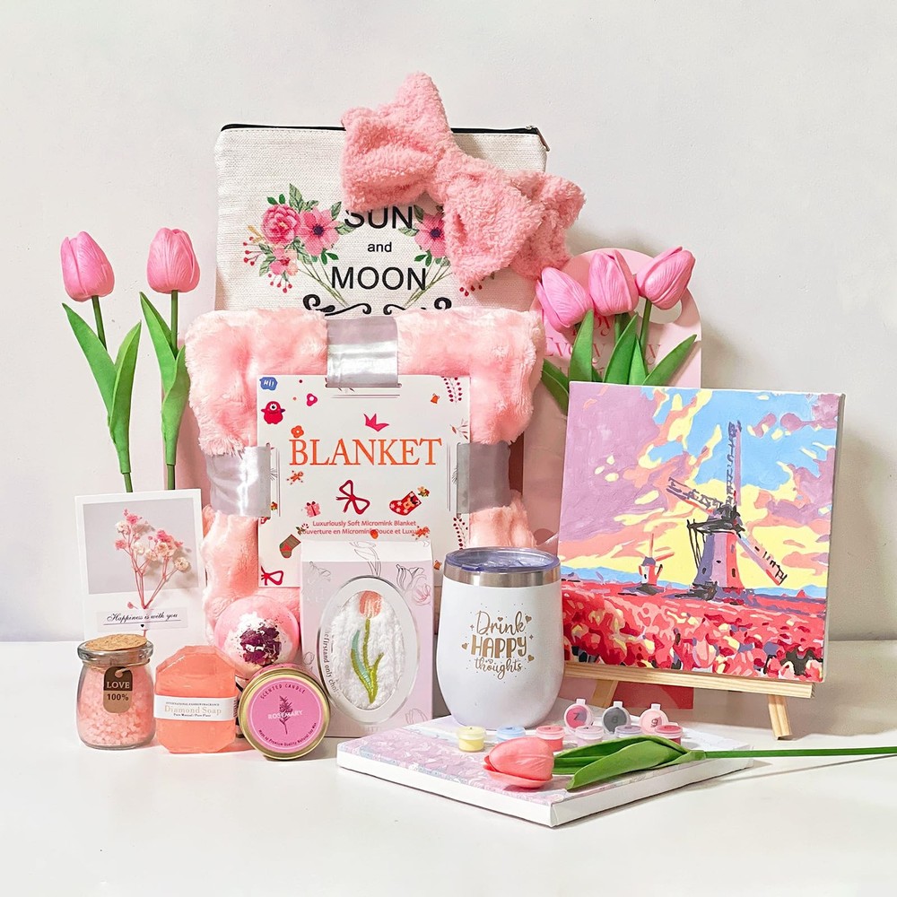 Luxury Birthday Gift Set for Women with Cozy Blanket & Digital Card