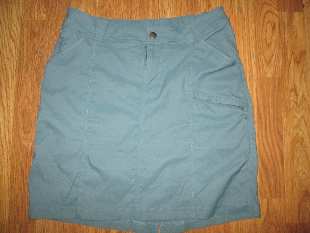 Womens  DULUTH athletic outdoors skort skirt built n stretch shorts sz 10