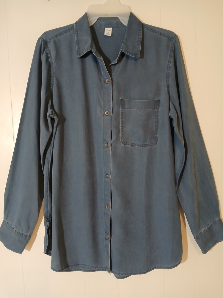 Old Navy Women’s Long Sleeve Button Up Blouse Size Medium