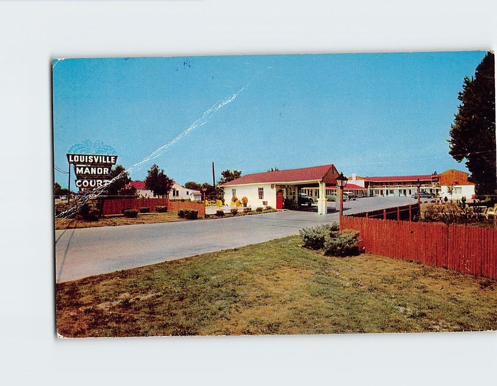 Postcard Louisville Manor Motor Court Kentucky USA