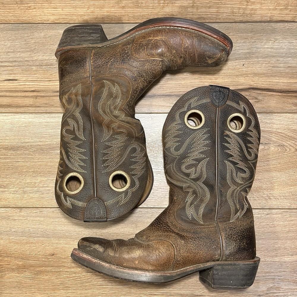 Ariat Heritage Roughstock Western Boots for Men Size 10EE Pull-On Design