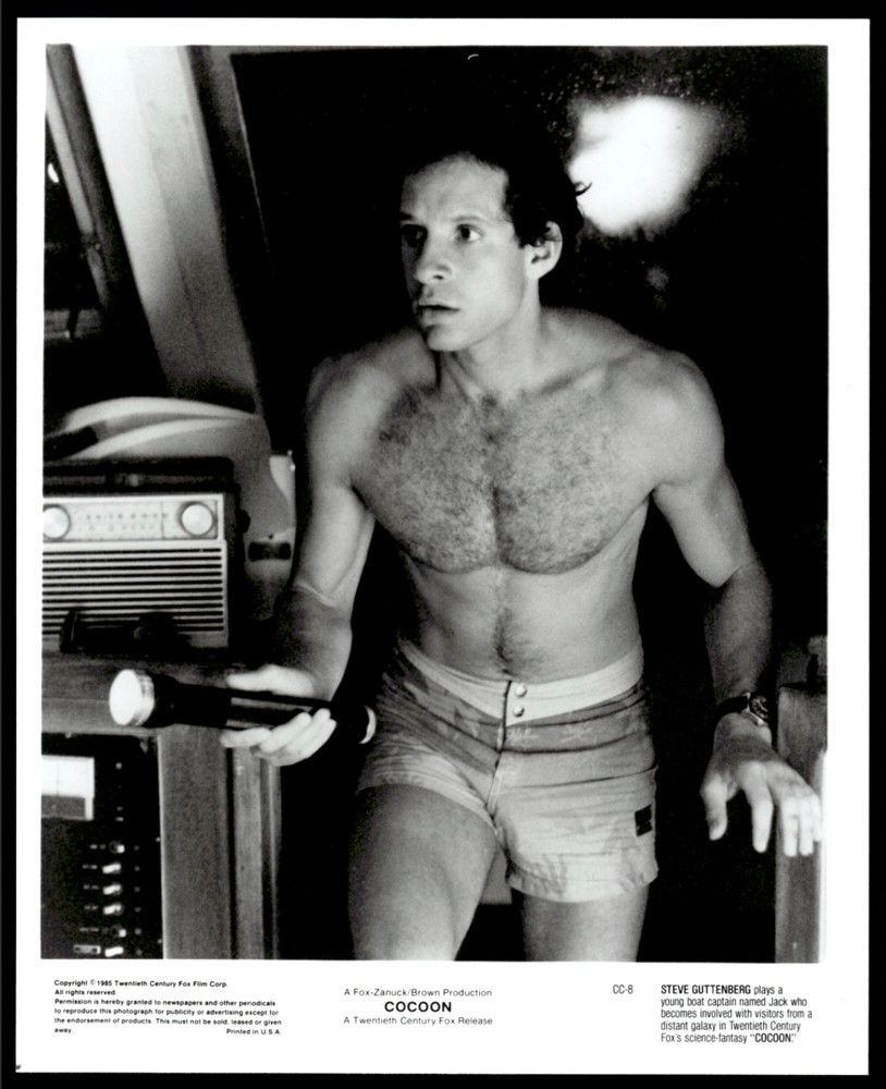 Vintage 1985 20th Century Fox COCOON Movie Still Steve Guttenberg CC-8 Sci-Fi