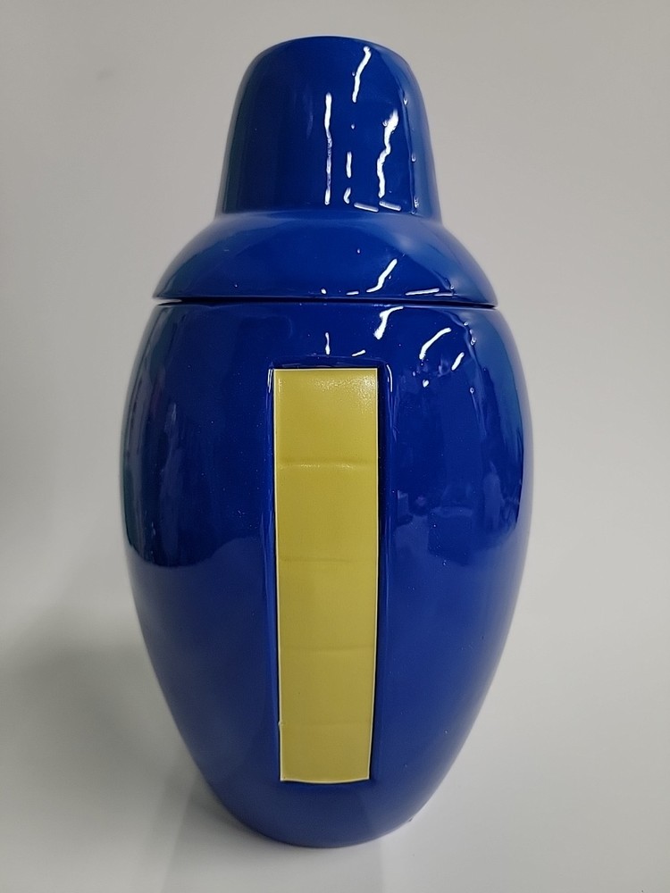 Capcom Megaman Molded Ceramic Container 90 oz 11.75