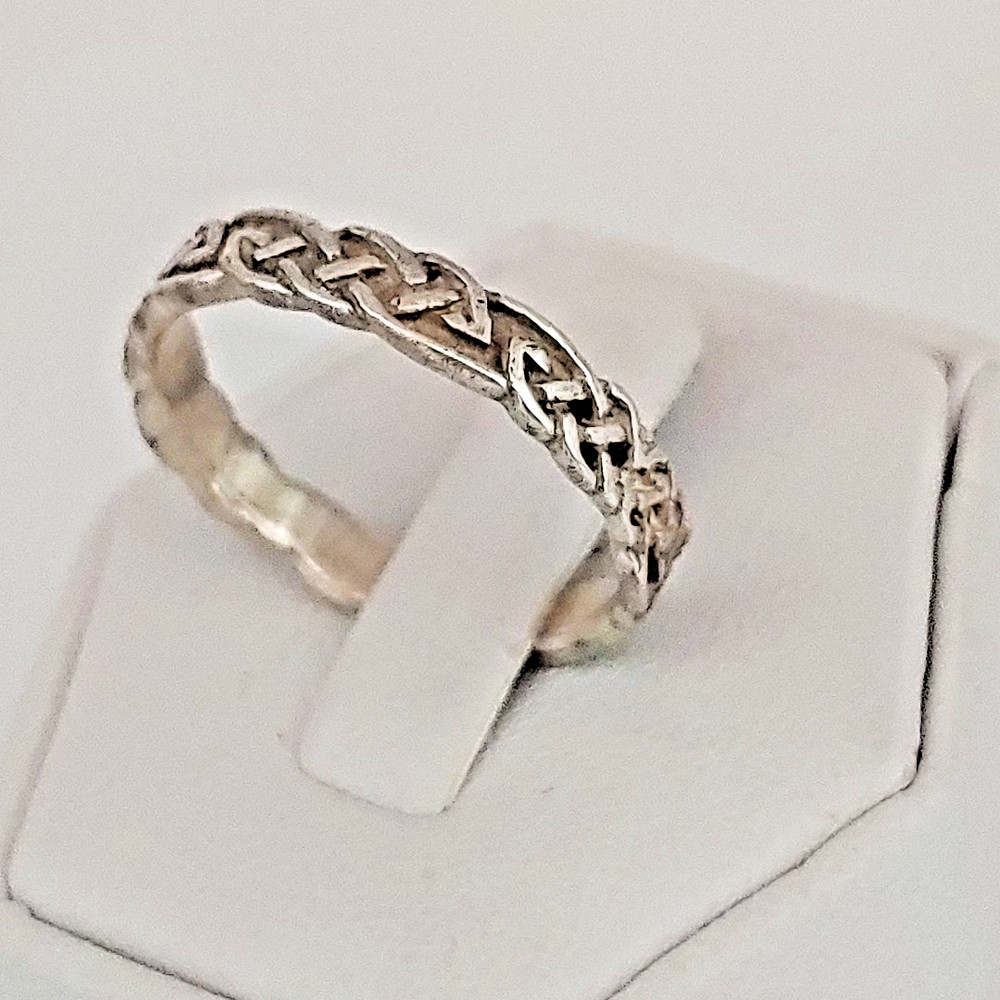 STUNNING .925 Vintage Sterling Silver Estate Ring Size 8.5