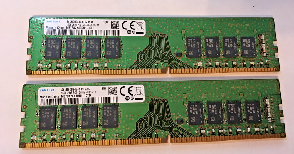 Lot of 2 Samsung 16GB 2Rx8 PC4-2666V-UB1-11, DDR4 DIMM Desktop Memory, 1848